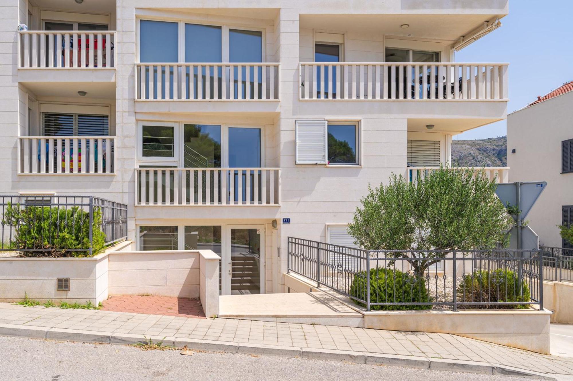 Apartment Apollo In Dubrovnik With Sea View Exterior photo