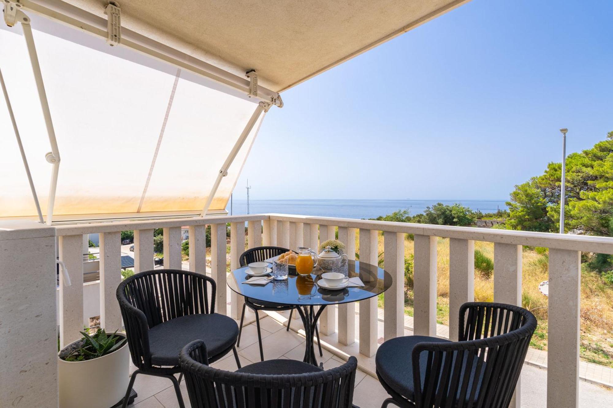 Apartment Apollo In Dubrovnik With Sea View Exterior photo