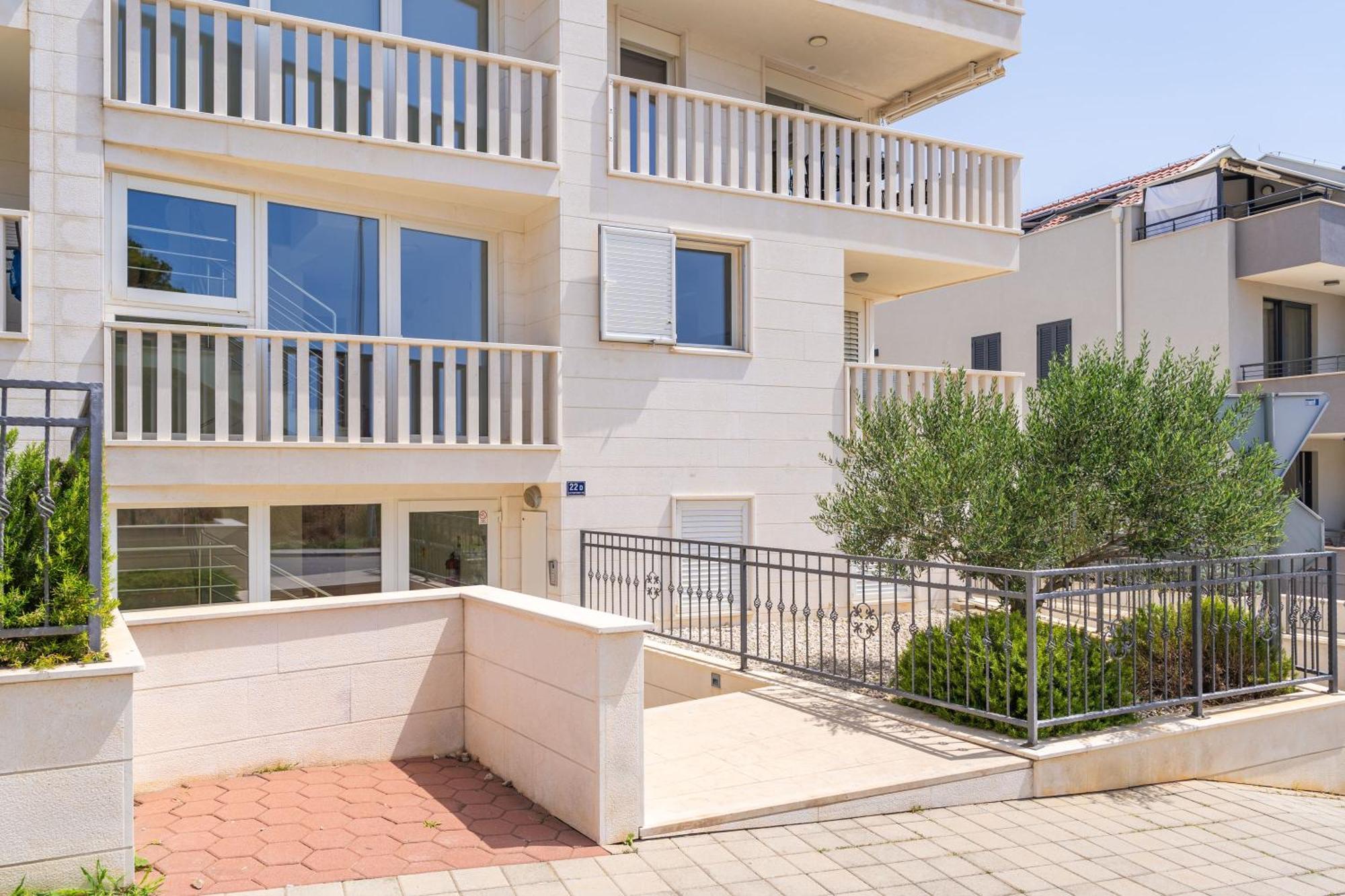 Apartment Apollo In Dubrovnik With Sea View Exterior photo